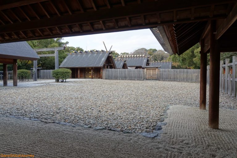 inner grounds of Atsuta Shrine